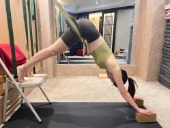 -威思丽高温瑜伽会馆