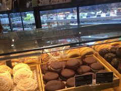 面包甜点陈列柜-多乐之日(和平伊势丹店)