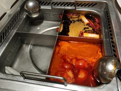 四宫格锅底-海底捞火锅(高新万达店)