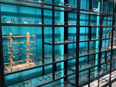 -Trend1881视光·蔡司视觉(领展广场店)
