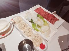 -牛焱·贵州黄牛肉火锅(城西银泰店)