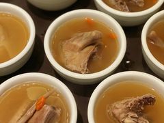 -郑猛记石岐鸽主题餐厅(长江店)