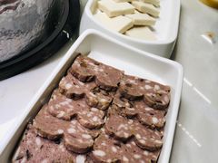 -左庭右院鲜牛肉火锅(浦江欢乐颂店)