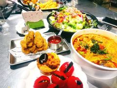-W COLLECTIVE  DESSERT SHOP