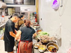 -张家羊肉汤粉小吃店