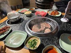-釜御山海鲜烤肉火锅自助(新城市中心店)