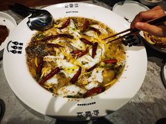 -渔语鱼新川菜Bistro(万象天地店)