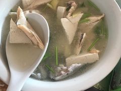 -回头客餐厅·家的味道农家菜·虹鳟鱼·铁锅炖(雁栖湖店)