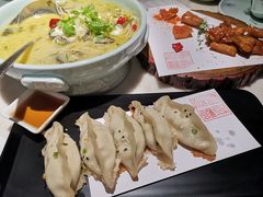-韵秋荷(宝山龙湖天街店)