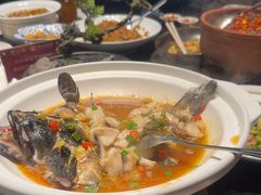 -忆江南·临江鱼馆