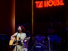 -TZ House音乐现场(来福士中心店)