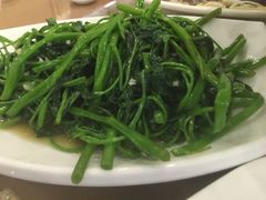 -顺峰渔港中国人的餐厅