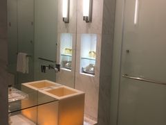 -上海滴水湖皇冠假日酒店