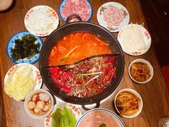 -萍姐火锅·公路夜市(武汉首店)