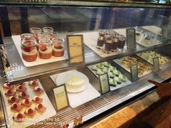 -大中华希尔顿酒店-念自助餐·嗨啤·小龙虾