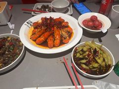 -龙巢盱眙龙虾·牛蛙·烧烤宵夜(八卦岭店)