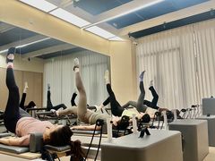-乐刻瑜伽·普拉提·小瑜荚YogaPod(滨江银泰店)