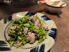 -Cuc Gach Quan Restaurant