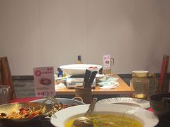 -川流不息·地道川菜·小龙虾(新松江路店)