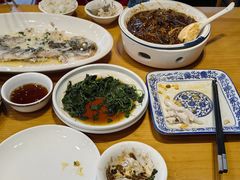 -品鲜村农家菜·阳澄湖大闸蟹(总店)