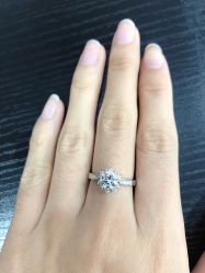 -威德钻石-克拉钻大本营(南京东路店)