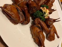 玻璃脆皮乳鸽-喜来登由由大酒店九州膳坊中餐厅