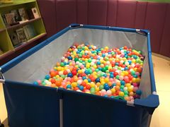 -上海滴水湖皇冠假日酒店