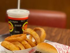蘑菇牛肉汉堡-FATBURGER 特富客汉堡(外交公寓店)