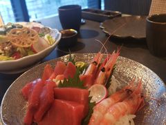 -铭牛烧肉·和牛海鲜自助(高新月牙湖店)