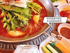 -喇喇排骨火锅·传统韩式脊骨汤(望京西园总店)