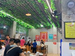 大堂-一品红烧鸭特色川菜(三岔湖店)