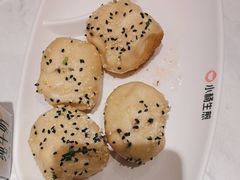 -小杨生煎(百联嘉定购物中心店)