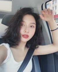 -BULB STUDIO 巴柏明星发型工作室