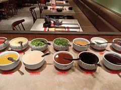 自助调料区-潮牛海记•潮汕牛肉火锅•醉鸡煲•粿条汤(通北路店)