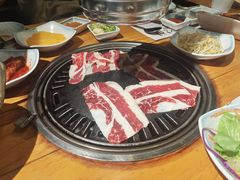 -唯成•韩国炭火烤肉 유성고기