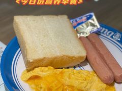 肠仔炒滑蛋配牛油西多士-敏华冰厅(天河城店)