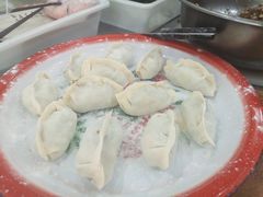 薄皮牛肉包子-牧疆情新疆餐饮