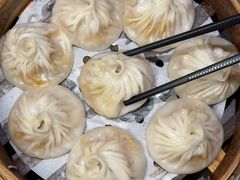 -莱莱小笼·乔艾