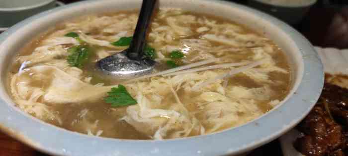 惠宾饭庄(中山路店)-"老牌儿餐厅了,从小就吃这家.现在装修的不.