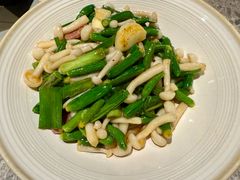 清炒白玉菇青瓜苗-留半山·香港食堂(啦啦宝都店)