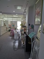 -YooMee优美智能科技美肤机构