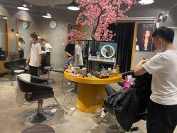 -时尚殿堂明星门店