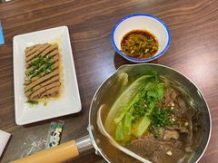 -王拐拐热干面·武汉三鲜豆皮(徐家汇店)