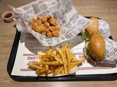 -The Habit Burger Grill 哈比特汉堡(复兴soho店)