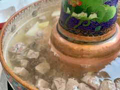 -毛辣果·贵州红酸汤牛肉火锅(西单店)