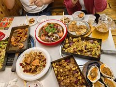 -老东镇啤酒屋海鲜加工·蒸汽海鲜·海鲜烧烤(台东店)