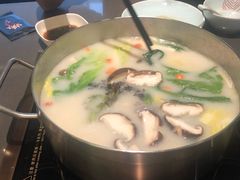 -捞王锅物料理(上海世茂广场店)