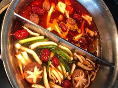 -湊湊火锅·茶憩(新中关购物中心店)