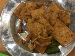 -华中科技大学东三学生食堂
