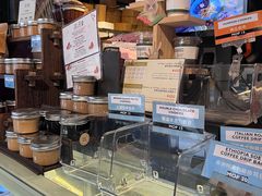 -Common Table · Brunch & Coffee